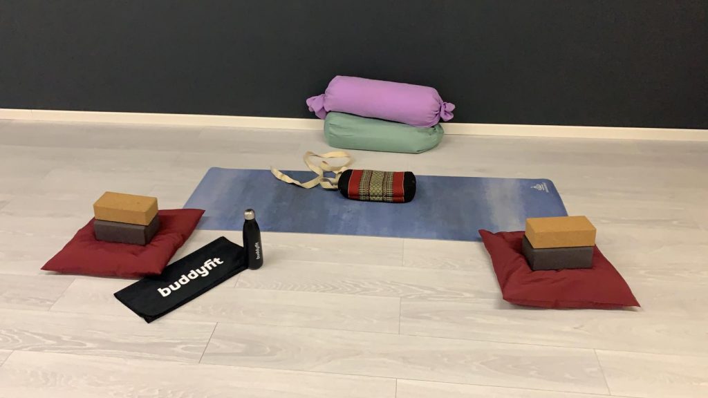 Il giusto ambiente per praticare: 6 consigli per fare yoga a casa